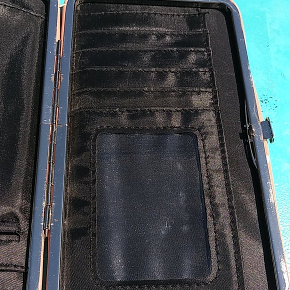 Wallet - Picture 2 of 4